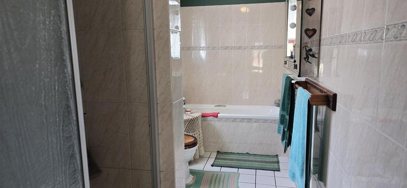 3 Bedroom Property for Sale in Reebok Western Cape